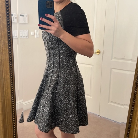 Karen Millen - Picture 4 of 5